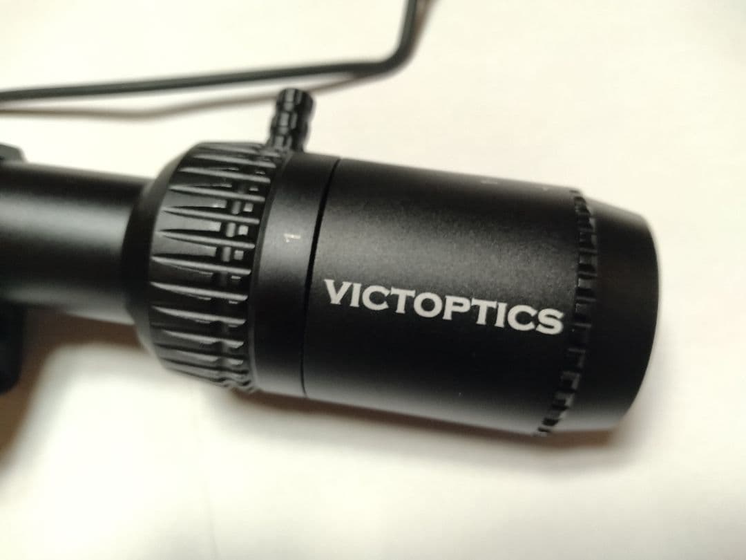 Victoptics ZOD 1-4×20 IR ショート ライフルスコープ