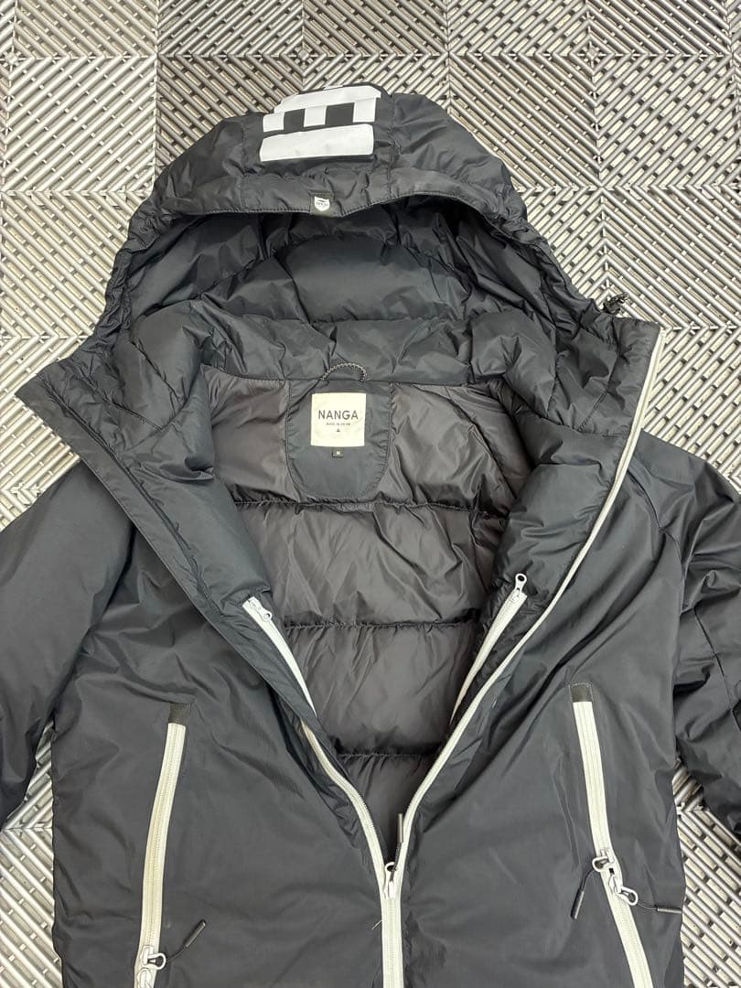 バスブリゲード×ナンガ！オーロラダウンジャケット 760！防水！ブラック&グレー