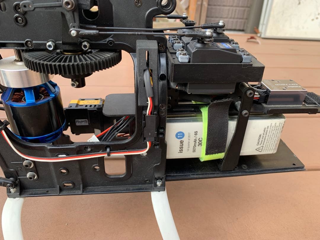 ヒロボー製　シャトル　電動コンバージョンFutaba T12K