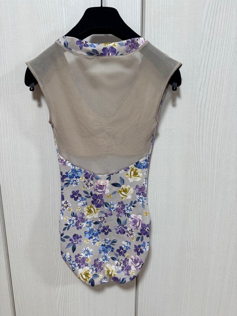 [新作完売] Stina レオタードM