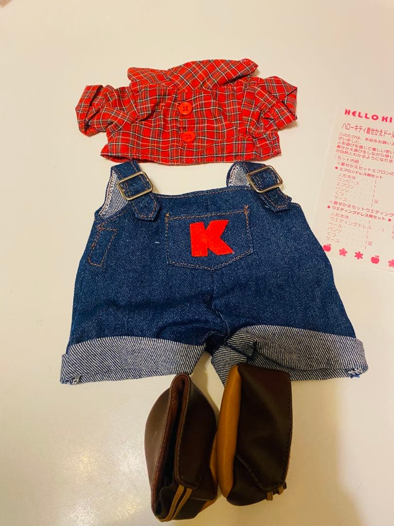 希少！平成レトロ！1998年Helloキティ着せ替えドール箱付き！