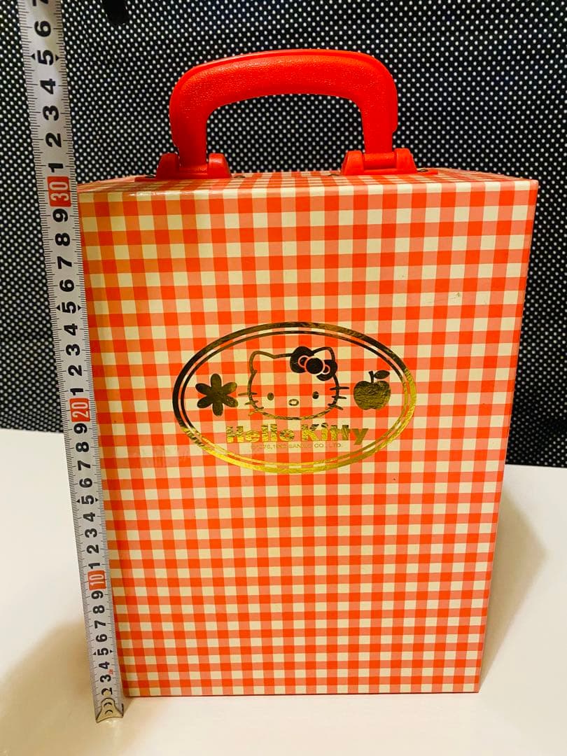 希少！平成レトロ！1998年Helloキティ着せ替えドール箱付き！