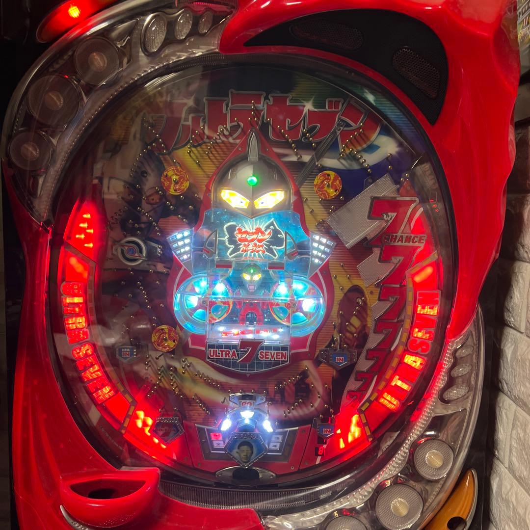 パチンコ　羽根もの　ウルトラセブン 引き取り限定