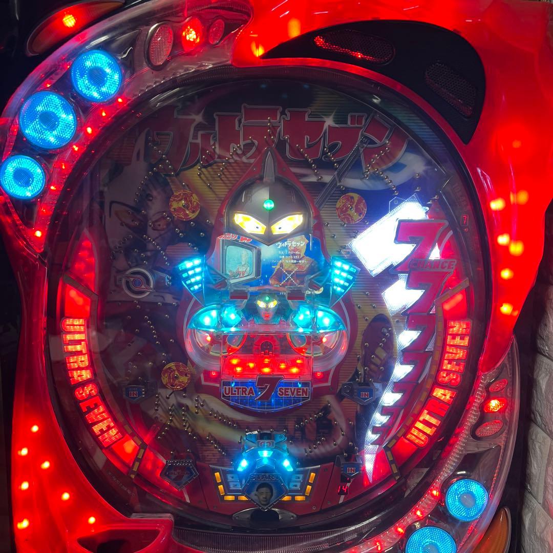 パチンコ　羽根もの　ウルトラセブン 引き取り限定