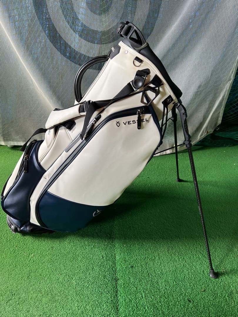 Vessel スタンドゴルフバッグ ホワイト・ネイビー