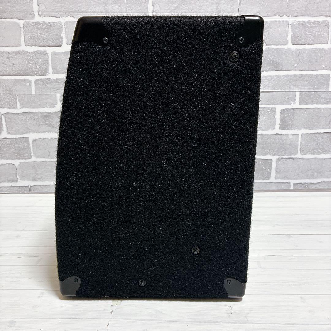 BEHRINGER ULTRATONE K1800FXキーボードアンプ 4ch