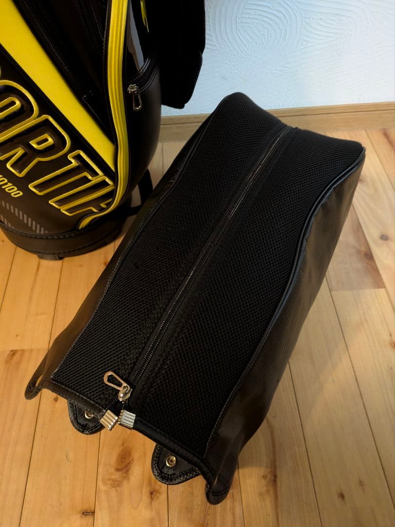 ルコック キャディバッグ【綺麗】9.0型 3.1kg 後期 右向ロゴ値下げ‼️