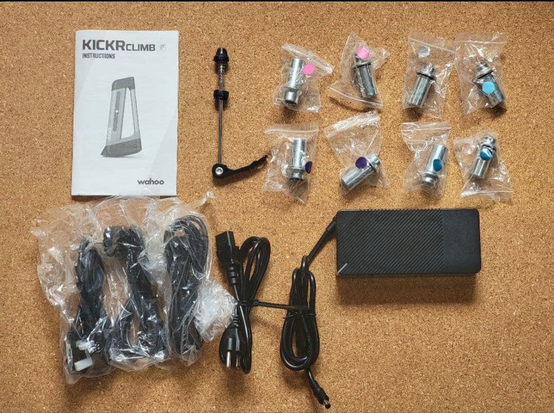 Wahoo KICKR CLIMB インドアグレードシミュレーター