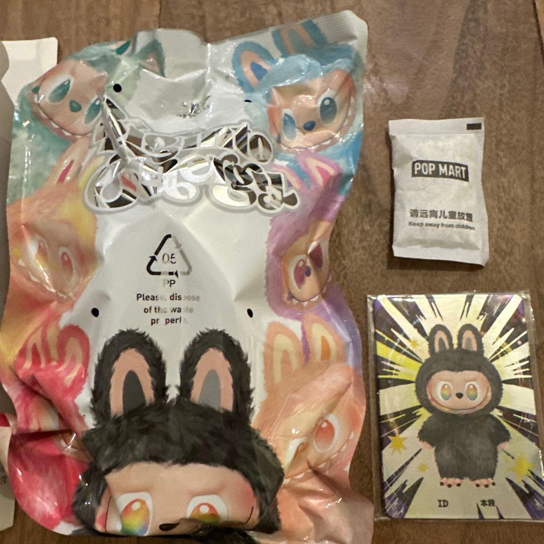 POPMART LABUBU ラブブ　シークレット