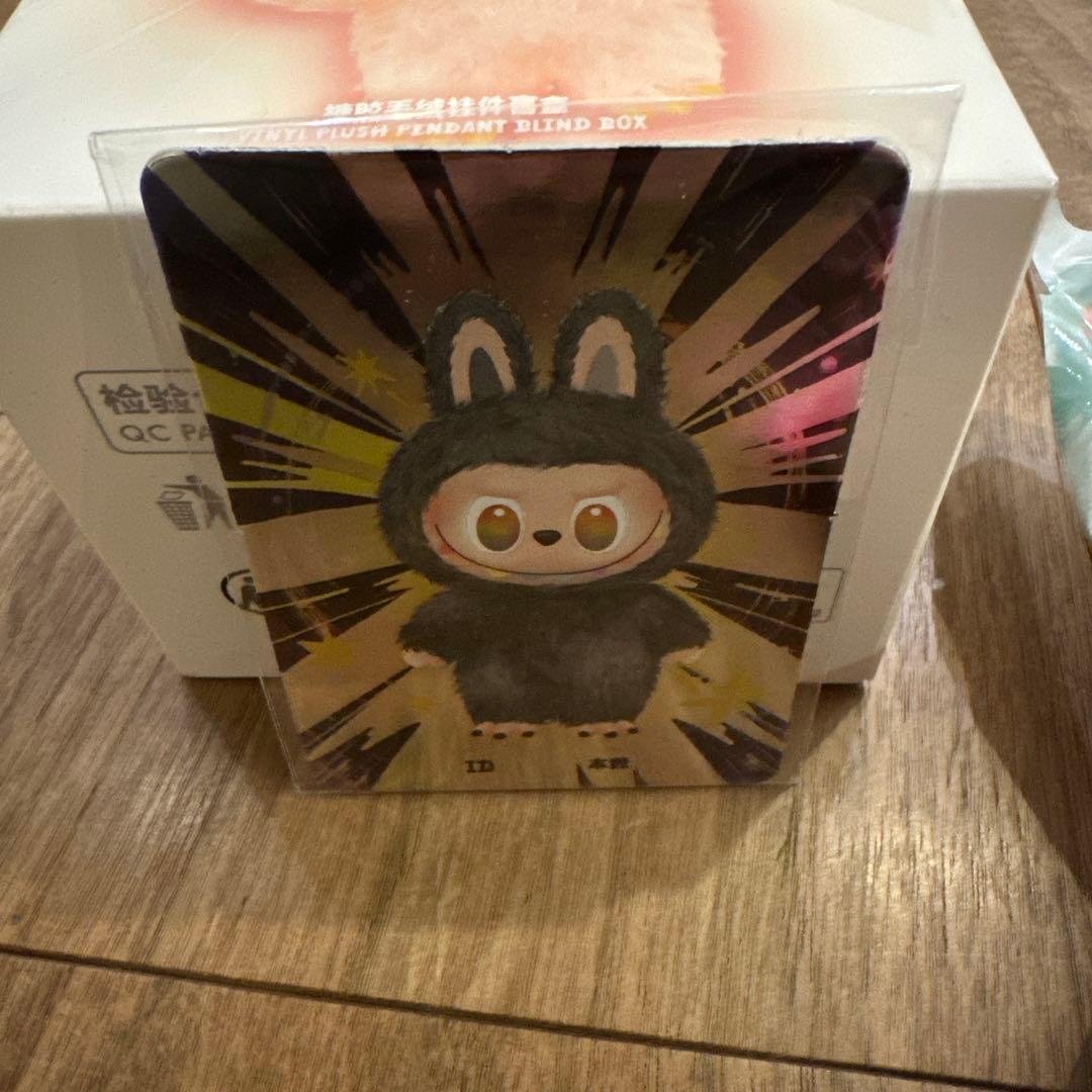 POPMART LABUBU ラブブ　シークレット