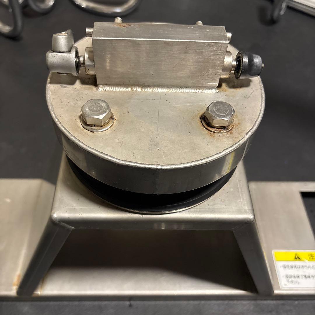 前輪固定ユニットARAGO アラゴ　3本ローラーの固定機