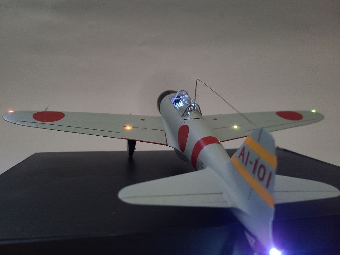 日本海軍 零式艦上戦闘機21型 空母赤城搭載機 リアルモーターライズ完成品