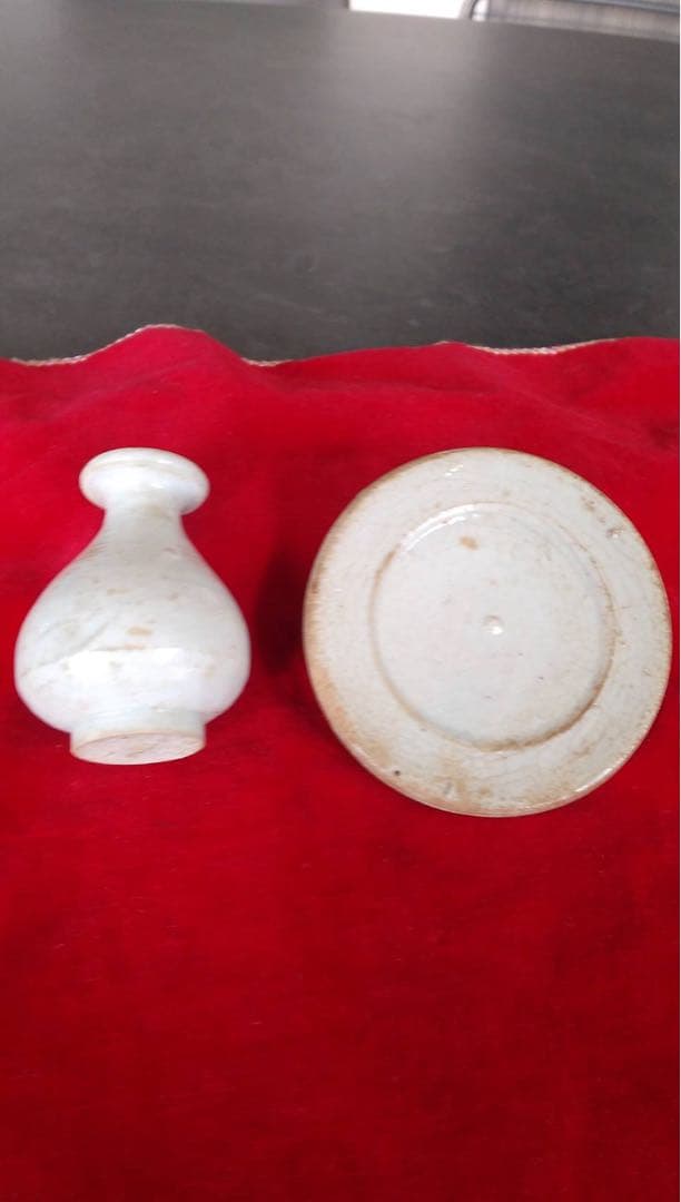 李朝　白磁　明器　祭器　朝鮮美術　韓国美術　小皿　壺