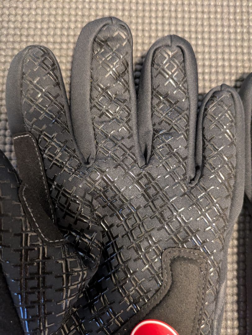 カステリ冬用グローブMサイズ 黒