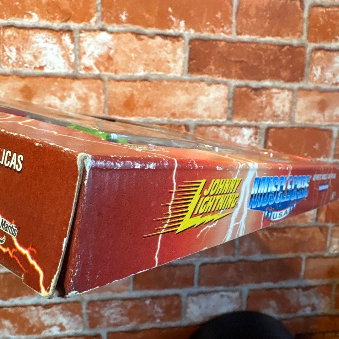 ジョニーライトニング　1/64