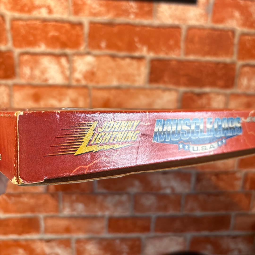 ジョニーライトニング　1/64