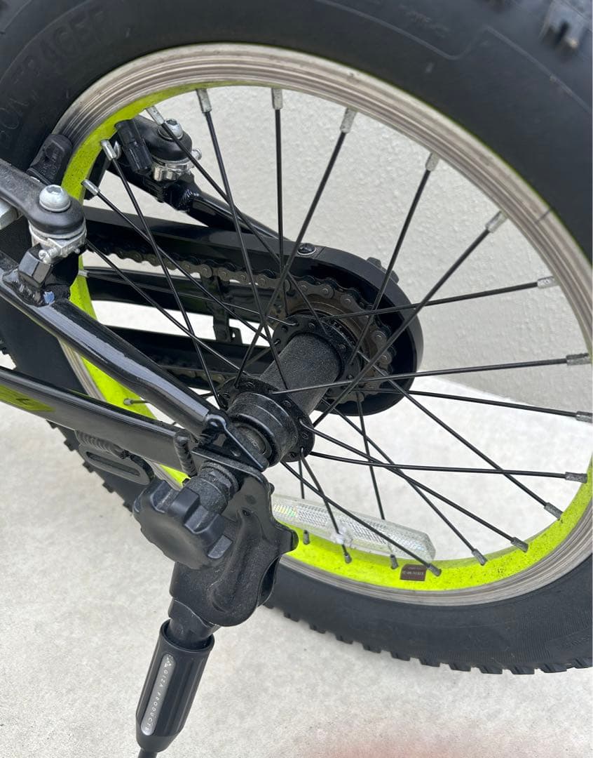 トレック　子供用自転車　黒/黄緑　Trek Precaliber 16