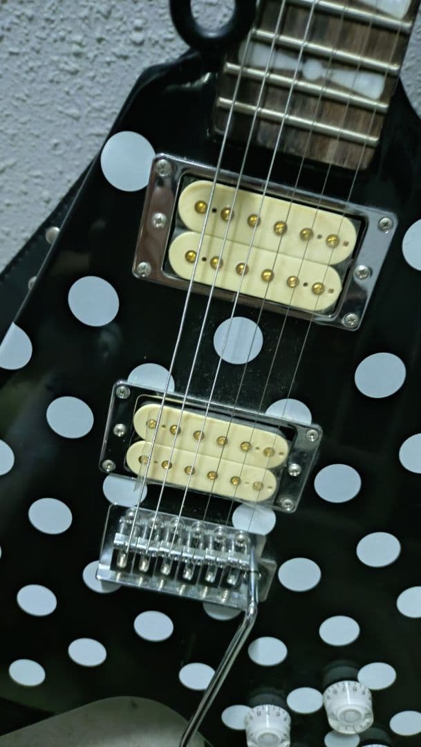 ランディー・ローズ 水玉フライングV レプリカ　　　ランディーストラップ