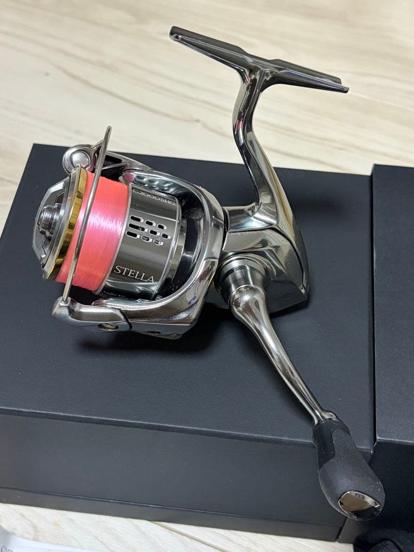 シマノ　18ステラ　C2000SHG 超美品　付属品完備