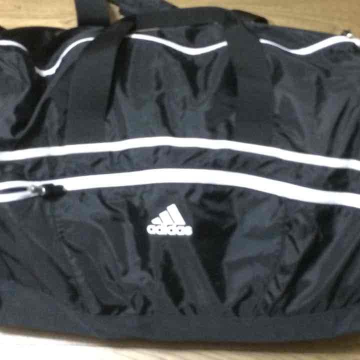 アディダスバック