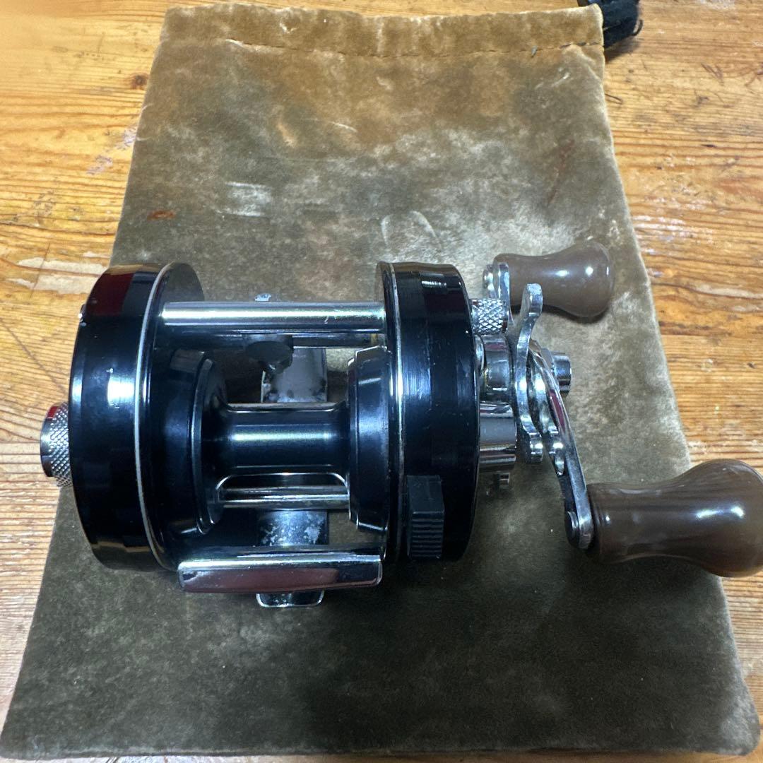 ABU 2500C ブラック