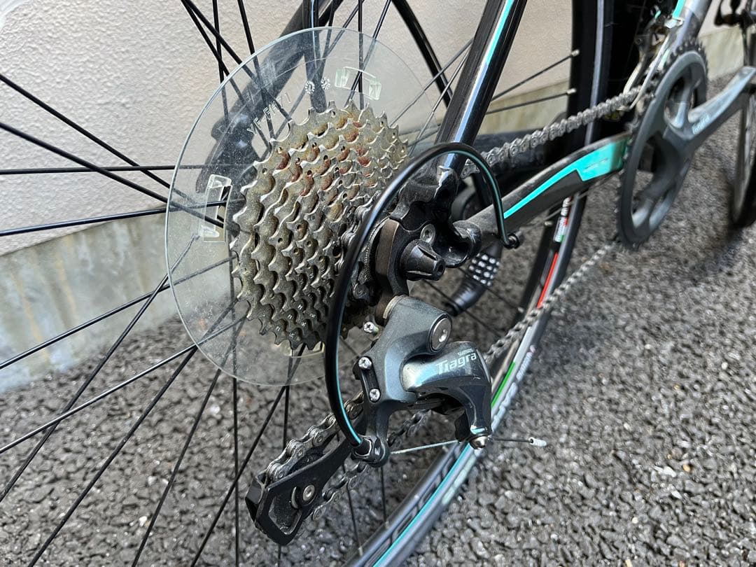 Bianchiロードバイク ブラック/ターコイズ