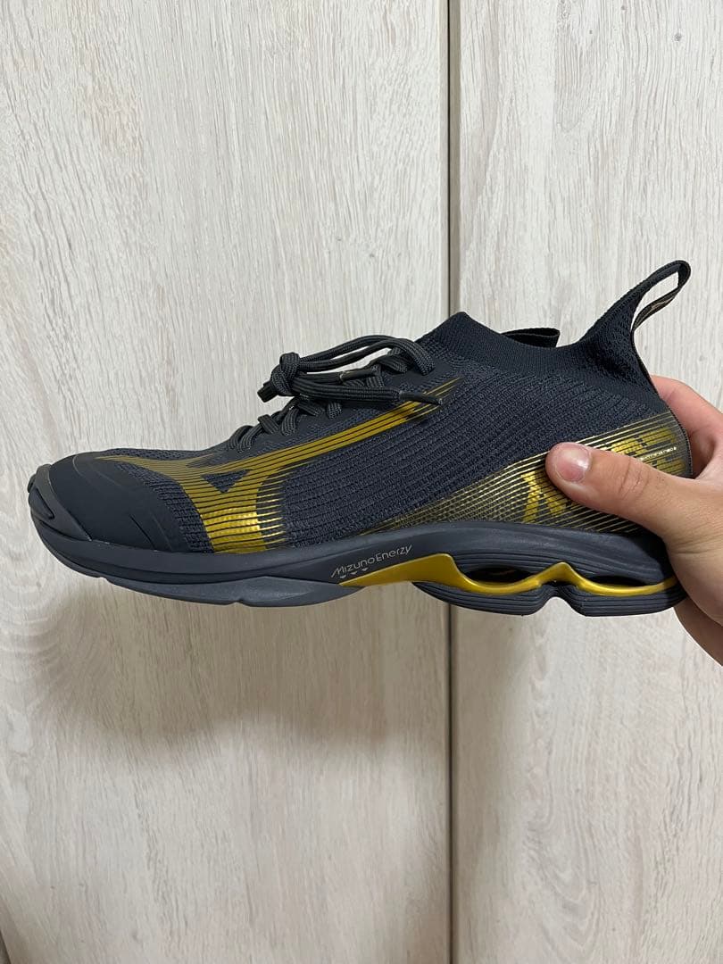 Mizunoウエーブライトニングネオ2バレーボールシューズ新品