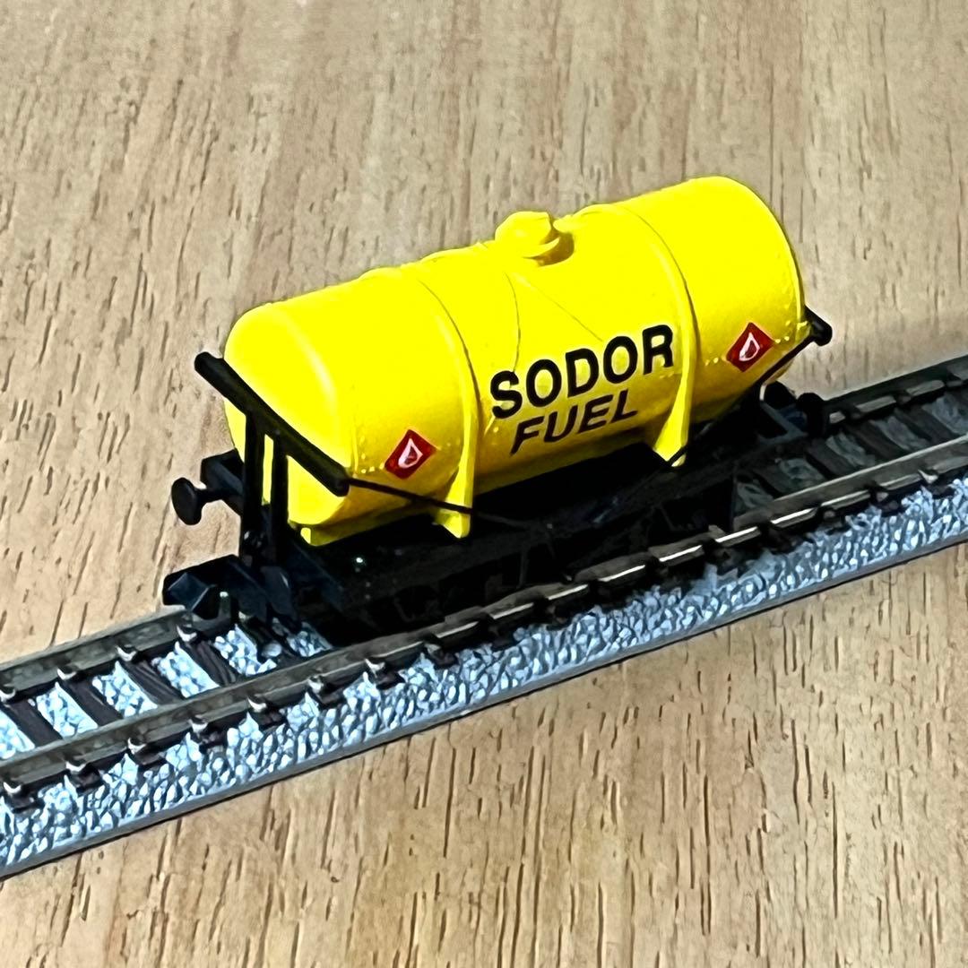 TOMIXきかんしゃトーマススタートセット +【絶版品】黄色のタンク貨車セット