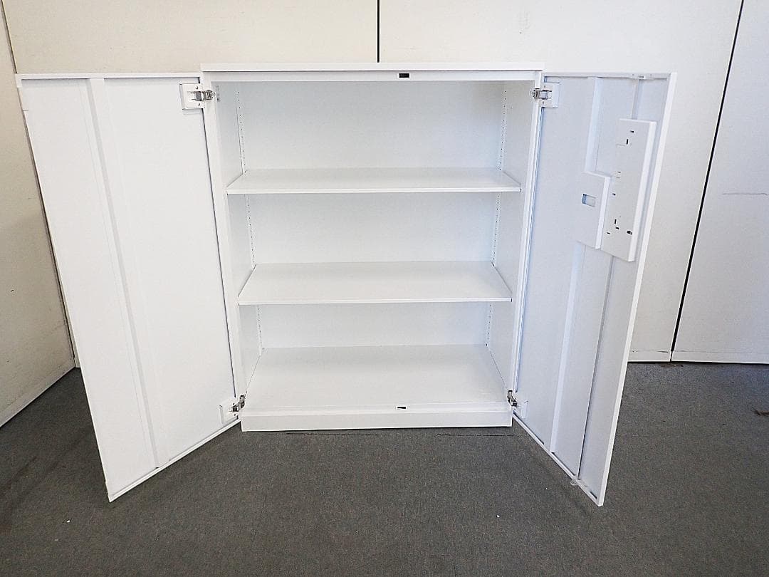 引取り限定　コクヨ　両開き書庫　エディア　ダイヤル錠　31-0621