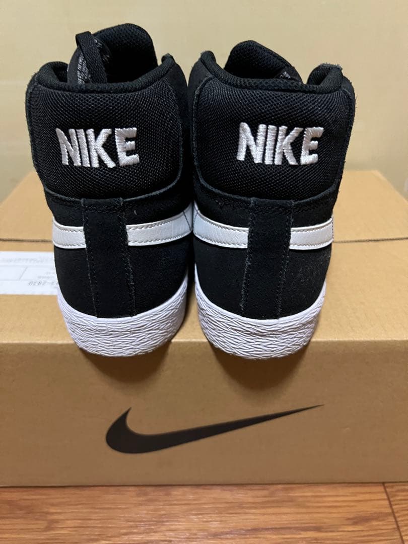 NIKE SB BLAZER ZOOM MID26.5 黒白864349-002