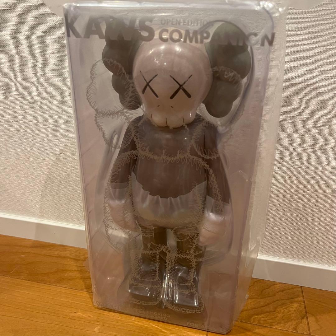 送料無料 新品 正規品 KAWS BROWN フィギュア カウズ