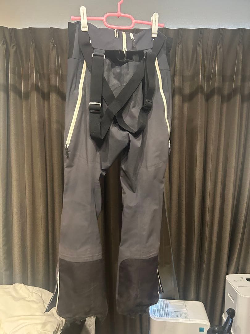 スノーボード Unfudge Peep jacket Smoke bib pants