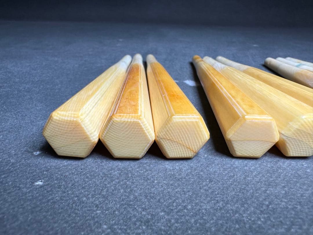 三味線　天然素材　糸巻き　和楽器　弦楽器　民謡　細密細工　アンティーク