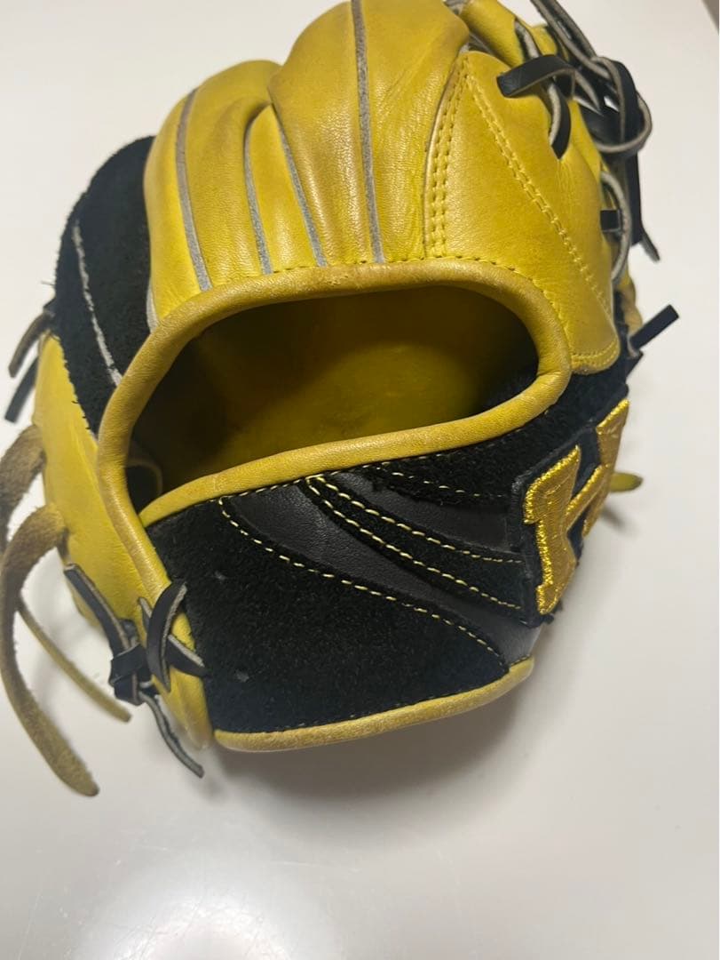 ハイゴールド軟式野球グローブ 黒/黄色