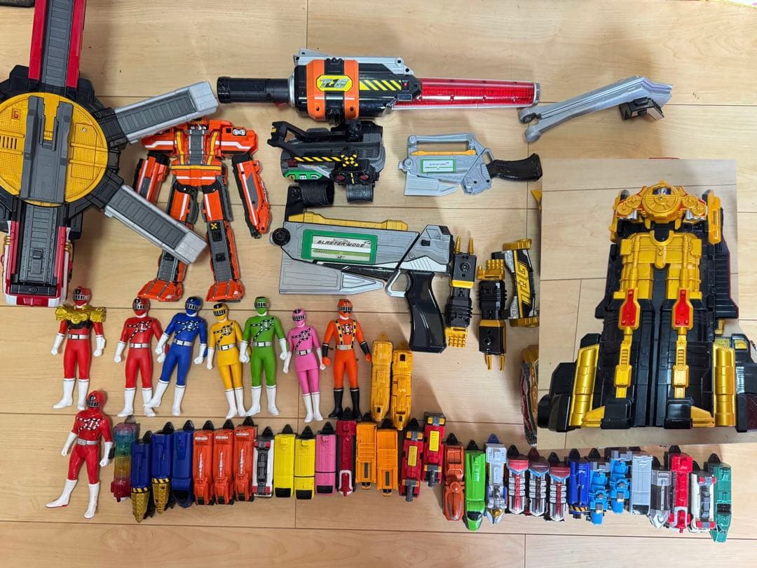 烈車戦隊　トッキュージャー　　最強合体　ビルドダイオー