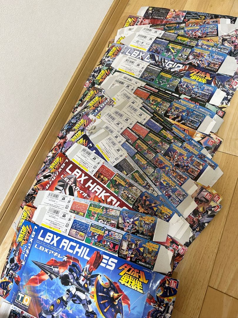ダンボール戦機　LBX 約50体まとめ売り　上箱付き　説明書付き