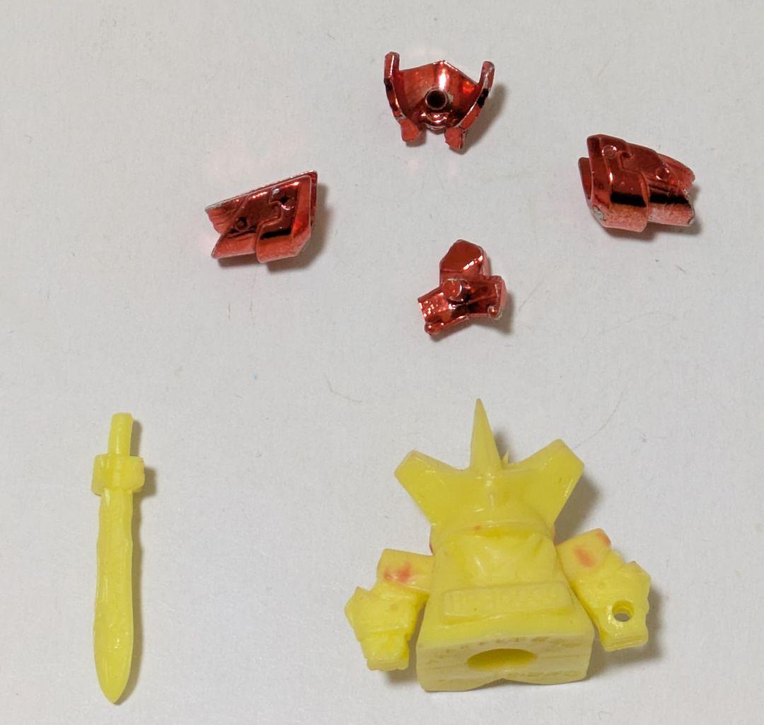 ガン消し　神秘騎士ネオガンダム　黄色