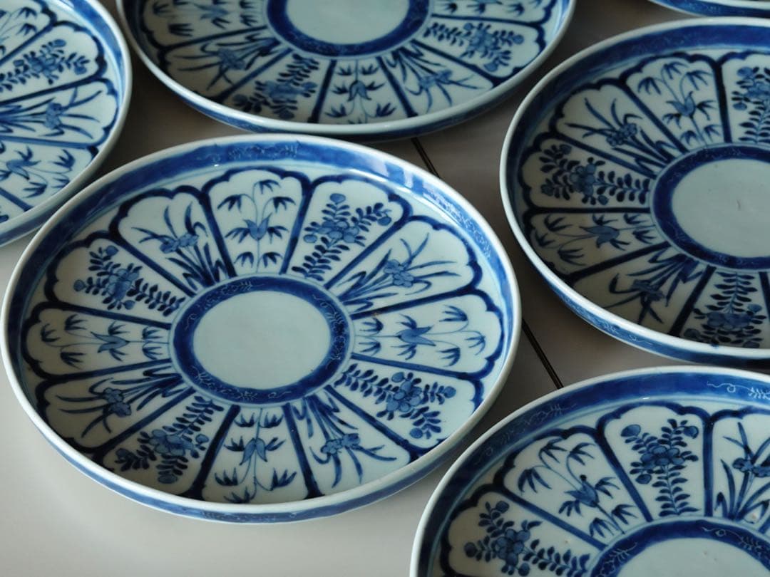江戸時代　中期　古伊万里　染付　墨弾き　草花文　皿　6客　リム皿　七寸皿　中皿
