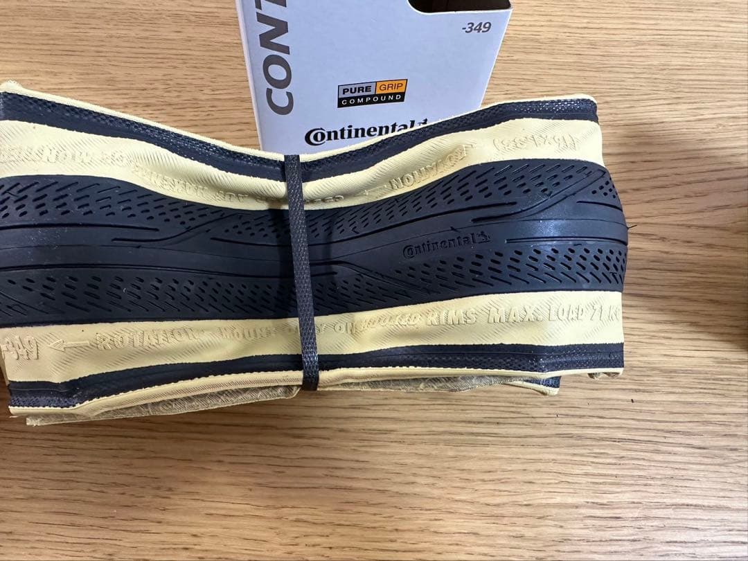 Continental CONTACT 16 x 1.35 BROMPTON用