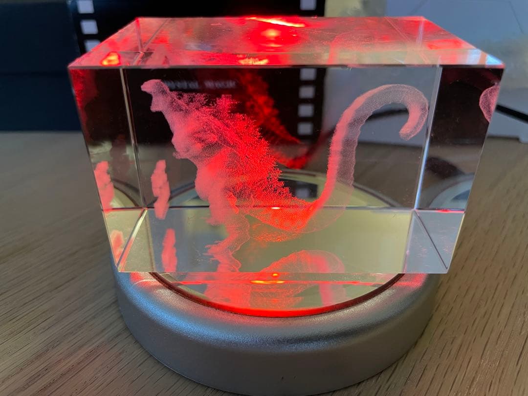 GODZILLA ゴジラ　ユニバーサルスタジオ限定　ディスプレイ照明　クリスタル