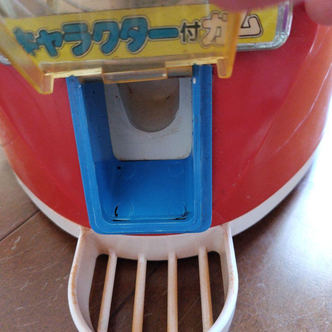 ハローキティ ガチャガチャ ガムボールマシン