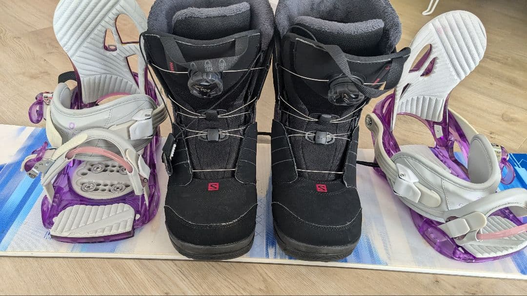 スノーボードとブーツのセット(スノボセット)