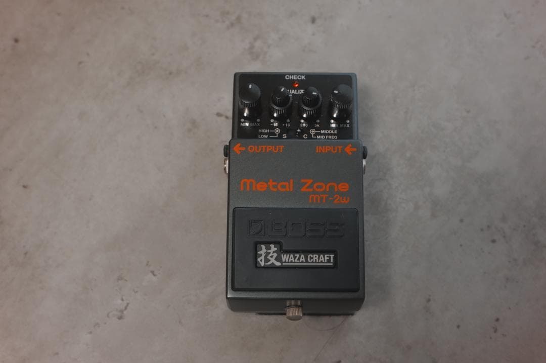 BOSS l Zone MT-2W ギターエフェクター