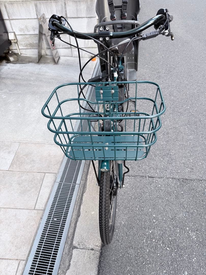 子供乗せ　ブリヂストン　電動アシスト自転車 チャイルドシート付き ダークグリーン