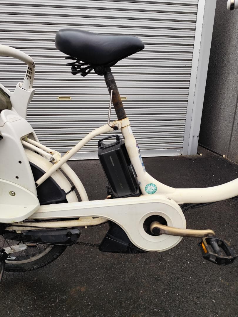 ブリヂストン　ビッケ2　8.7Ahバッテリー　2016年製　後ろタイヤ新品