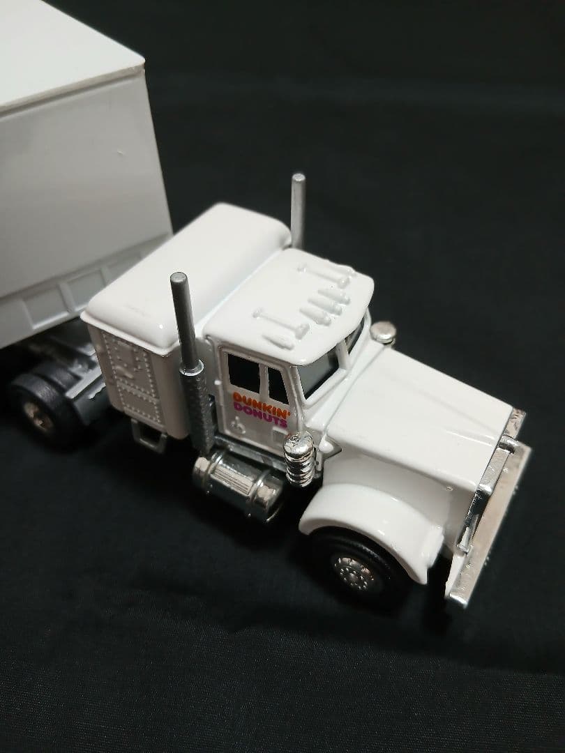 DUNKIN' DONUTS トレーラー