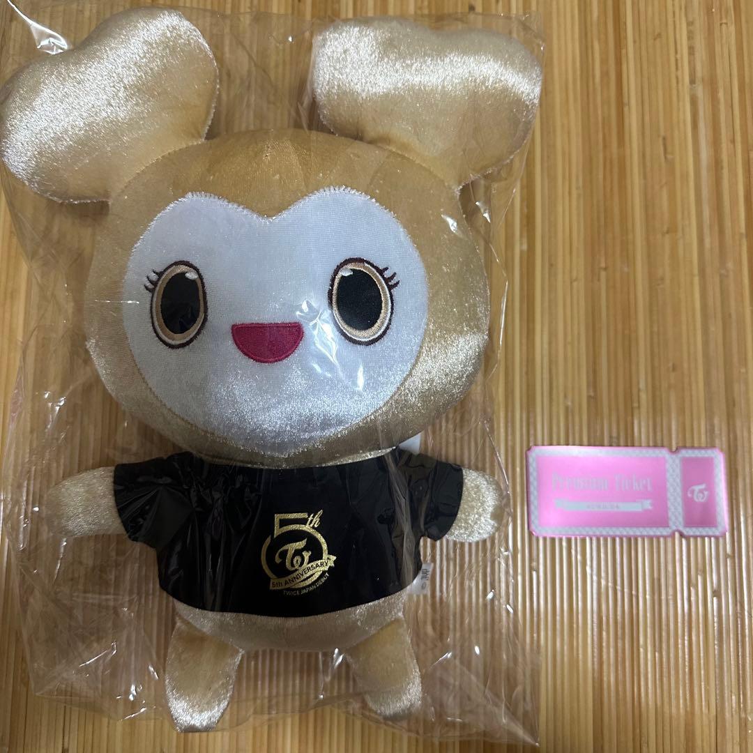 ka25 　ゴールドラブリー　TWICE