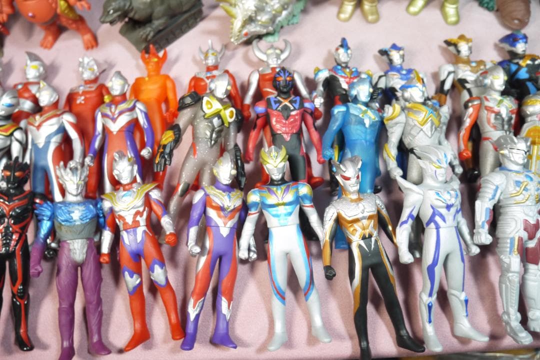 ウルトラヒーローシリーズ500　ウルトラ怪獣シリーズ500　ソフビ　121体