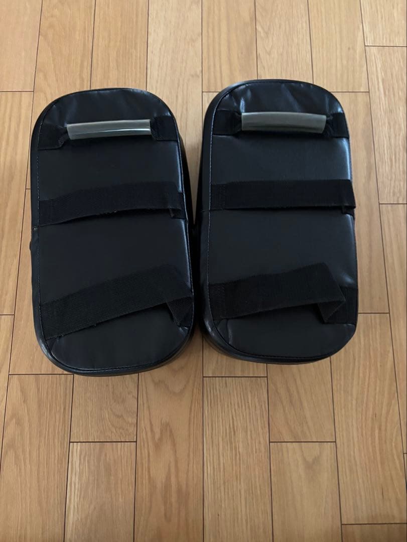 Winning キックミット 黒