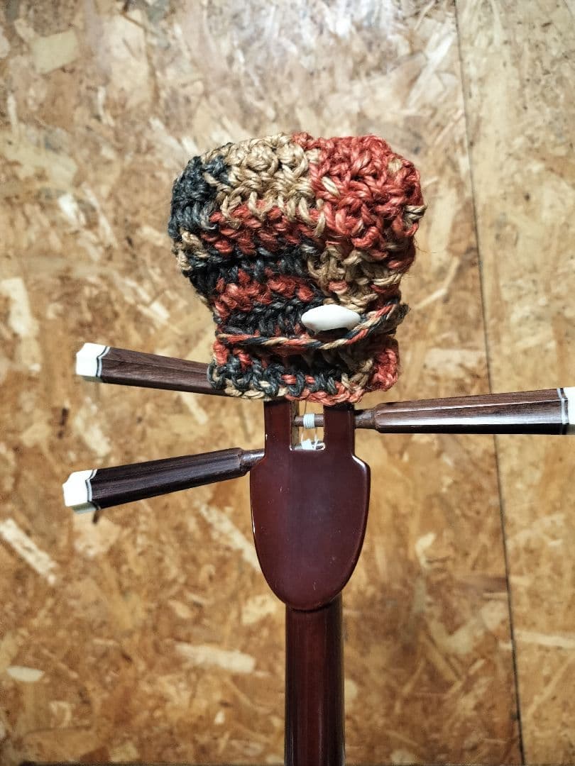 【YU-Uu】三線（合皮）ワインレッド　ミンサー織りティーガー